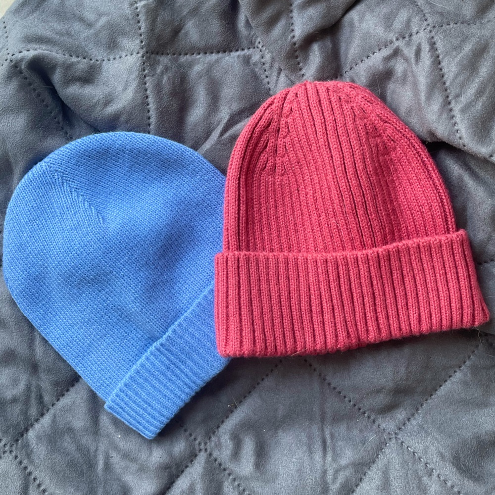 2 Beanies